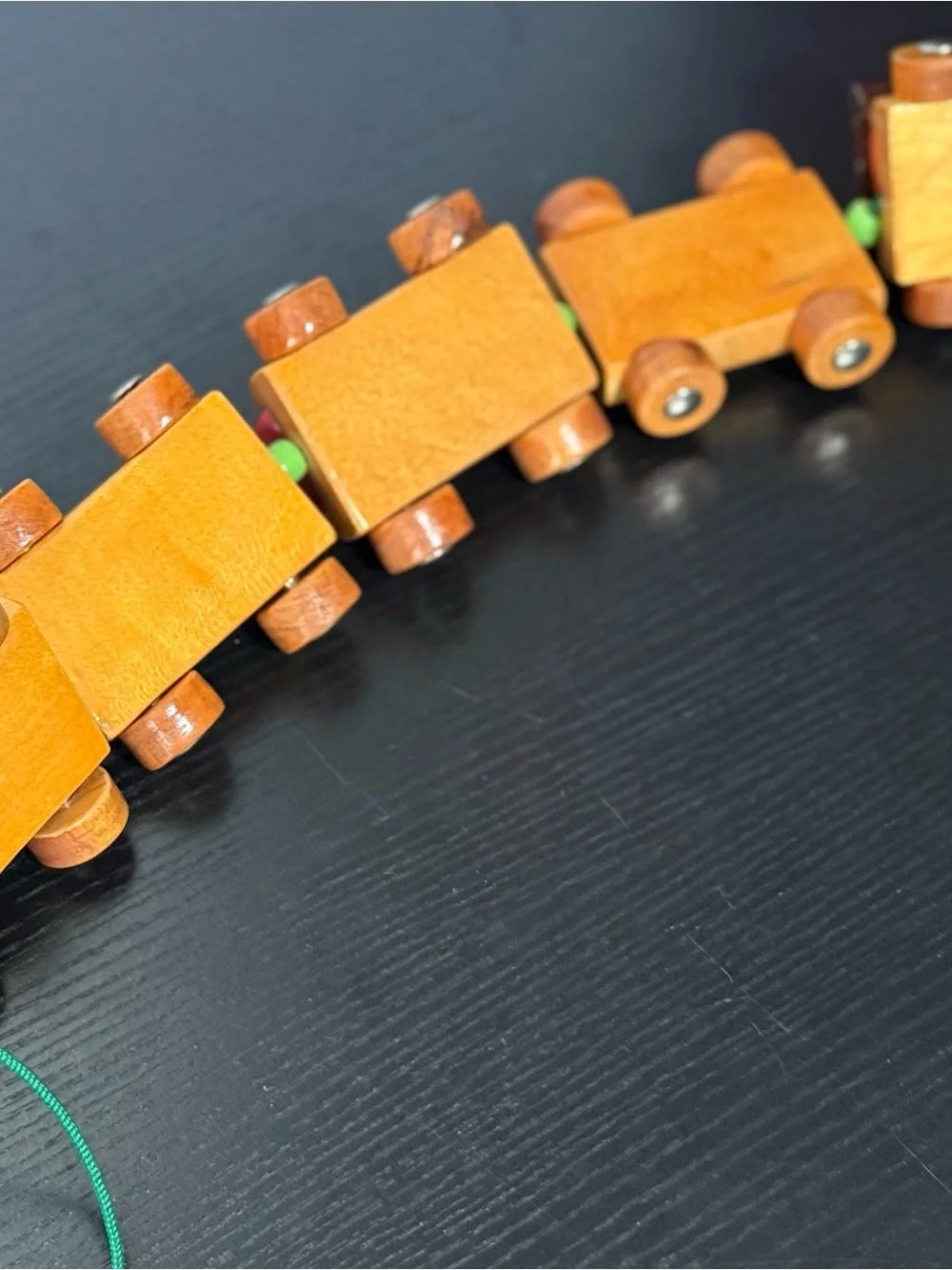 Vintage Wooden Pull Train Set (1) Engine (2) Cars & (1) Caboose